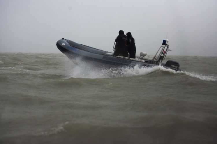 Három embert is kimentettek a Balatonból a ködös időben