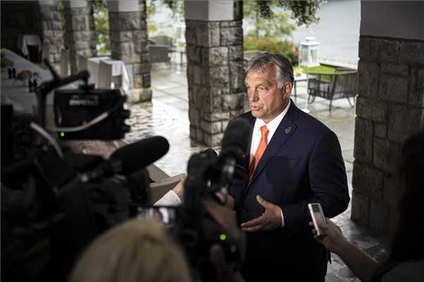 Orbán: az egészségügy felkészült a járvány következő hullámának kezelésére