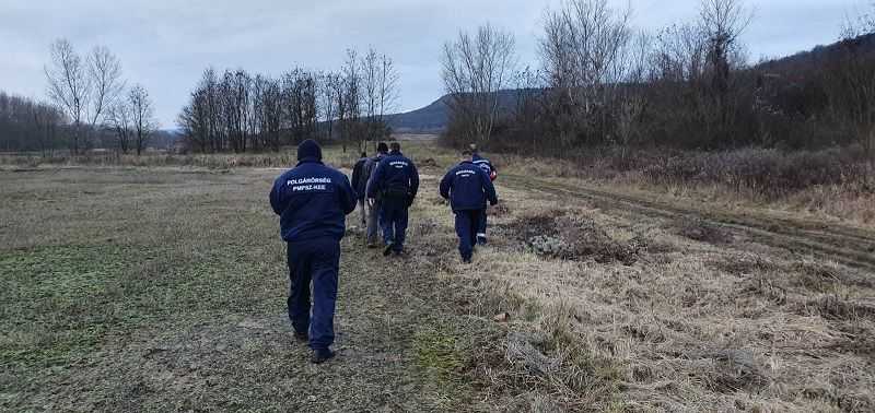 Hátán cipelte le a bajba jutott túrázót a rendőr